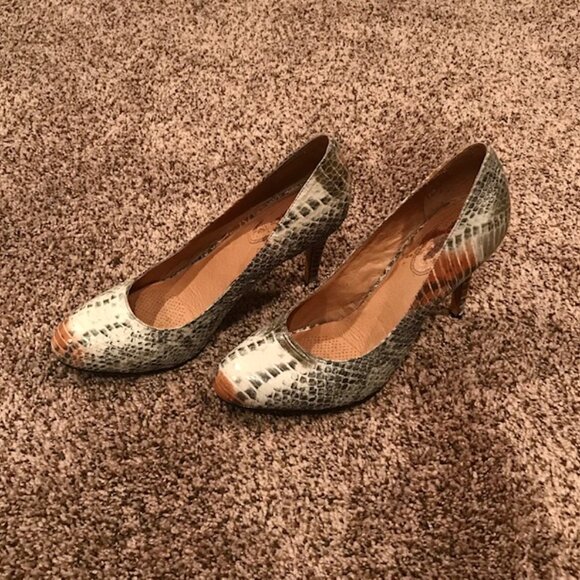 CORSO COMO: WOMENS PATTERNED HEELS-SIZE 9 **FANTASTIC CONDITION** - Picture 7 of 7